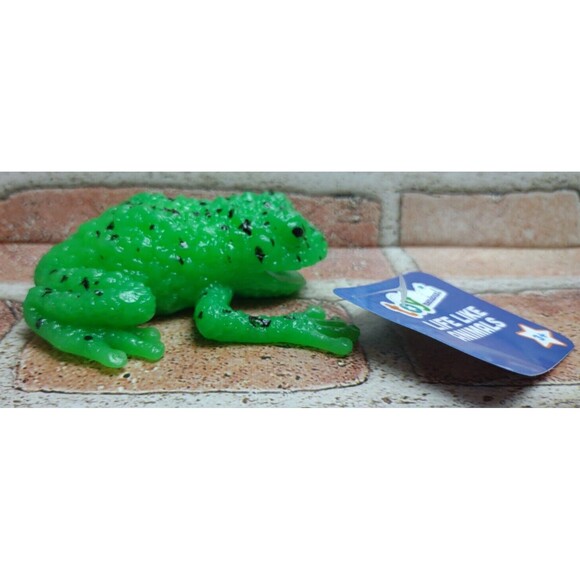 Spotted Frog Toad Life-Like Realistic Squishy Stretchable Figure Toy Squeezable - Picture 2 of 16